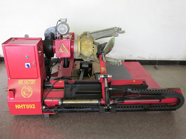 輪胎拆胎機的維護和保養